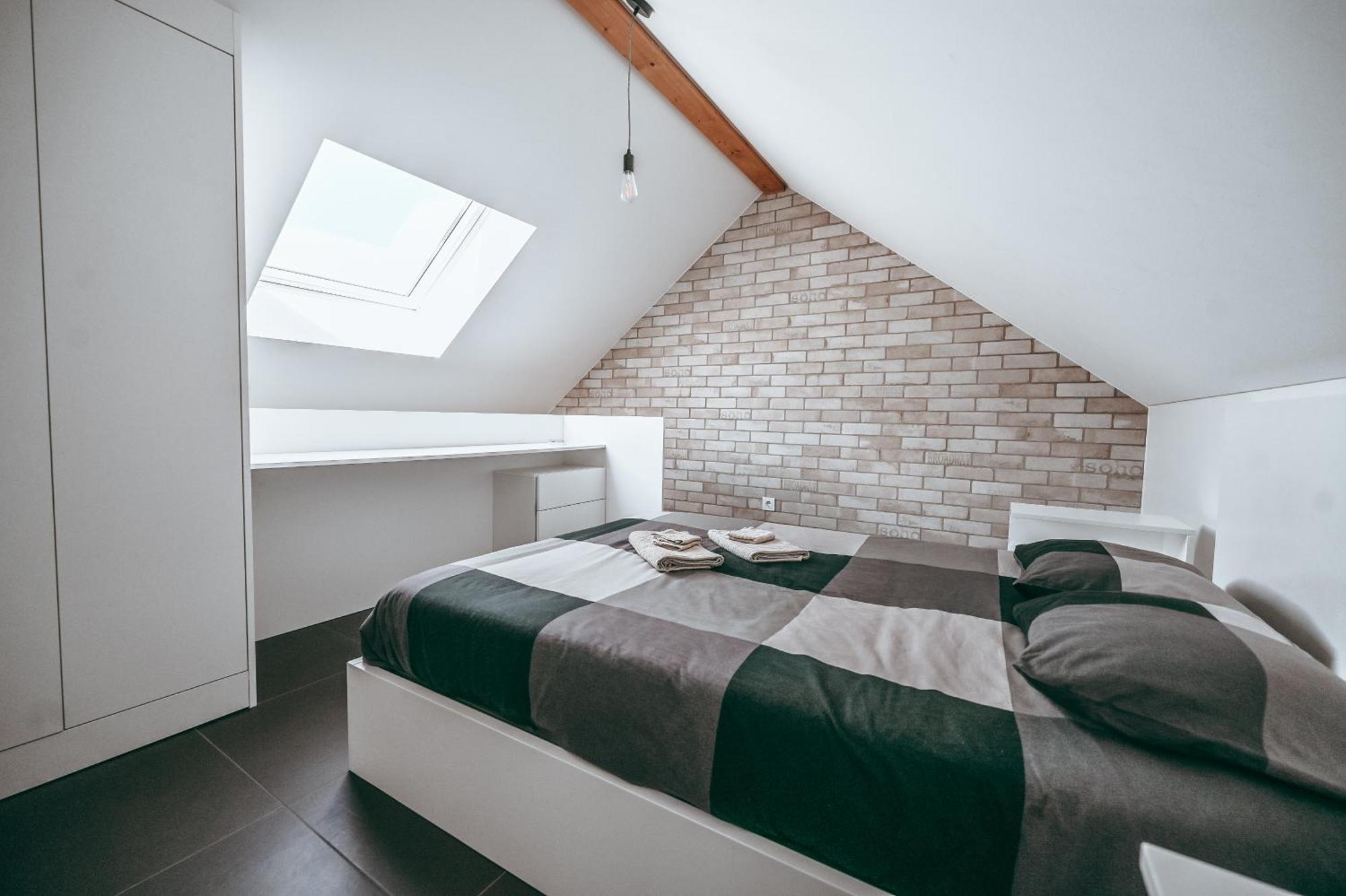 Wake Up Esch City Экстерьер фото