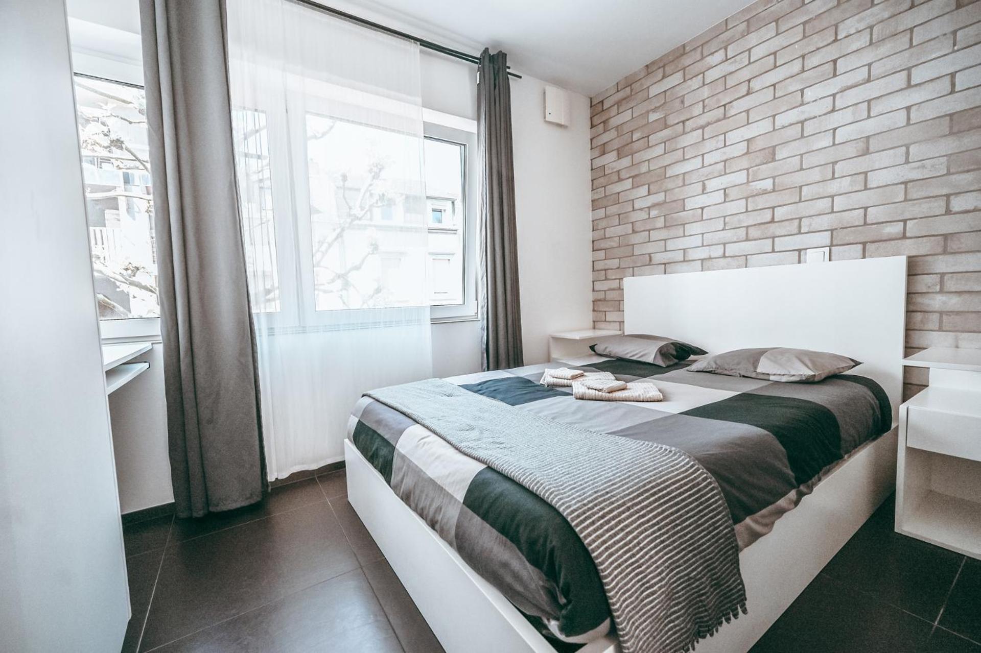 Wake Up Esch City Экстерьер фото